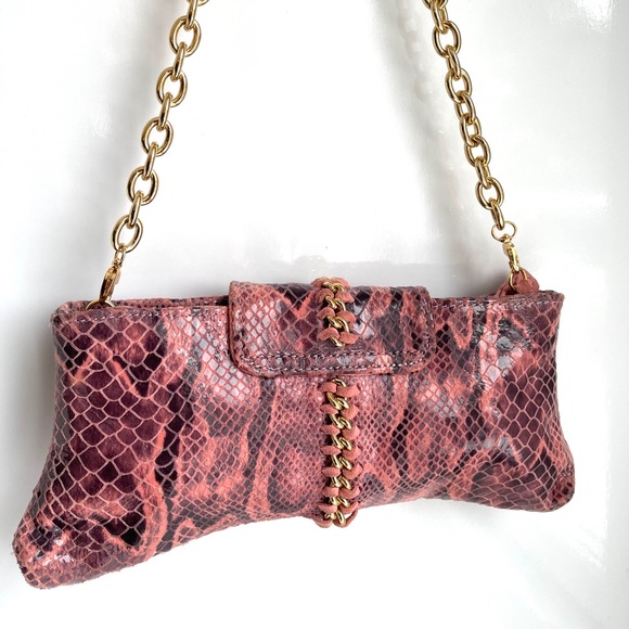 Pink Salmon MARCIANO Snake Print Purse 👛 - Picture 4 of 4